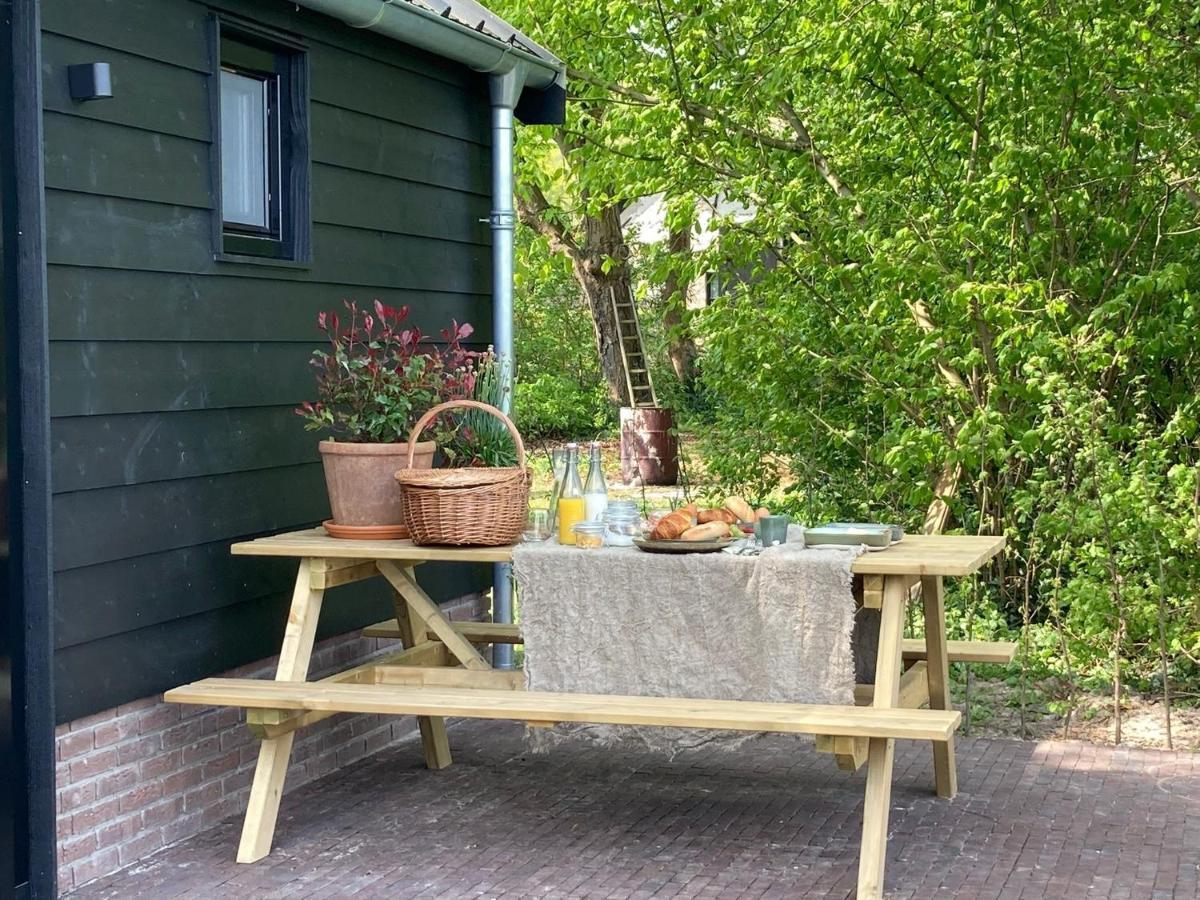 'T Zand Bed & Breakfast Echteld Exterior photo